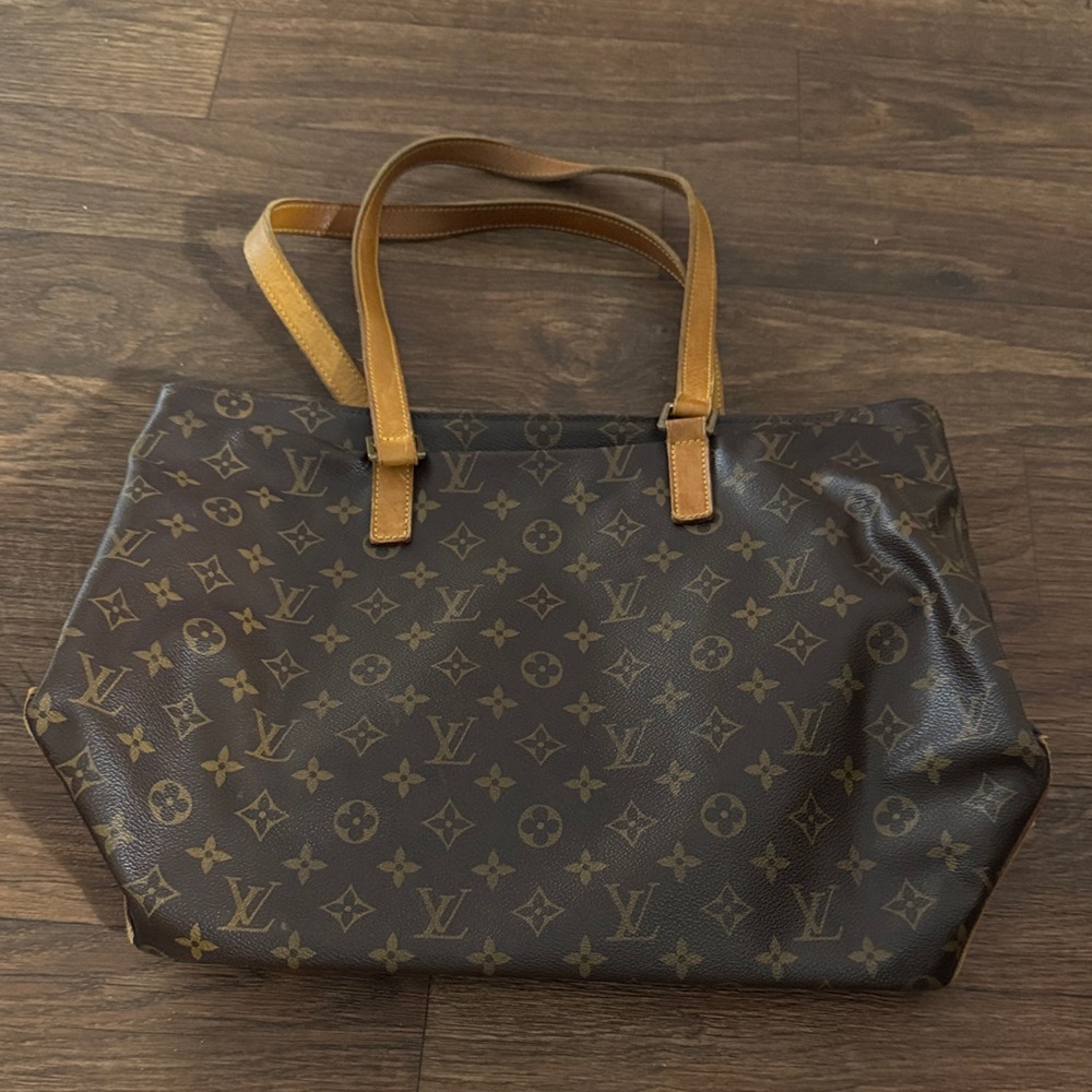 Louis Vuitton Cabas Mezzo Tote